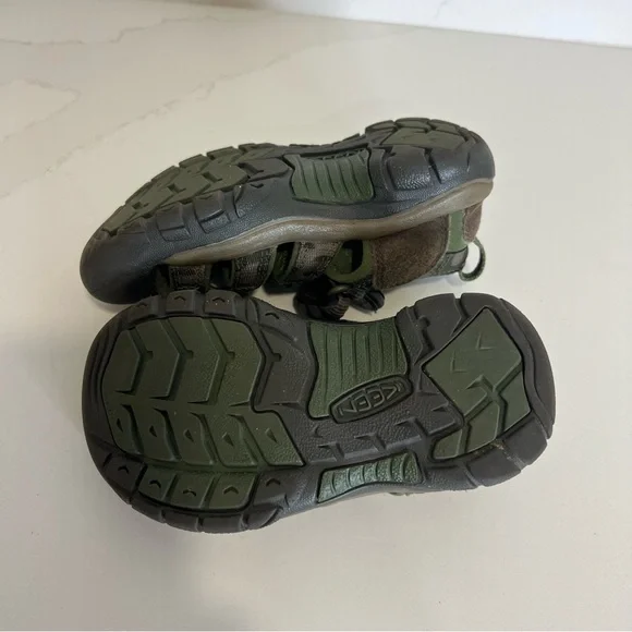 Keen Newport H2 Kids Sandals Camo Water Sport Outdoor Strappy Size 10 - Picture 5 of 10